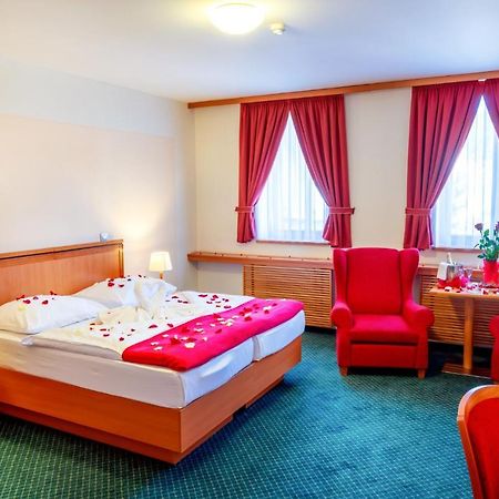 Jeseník Hotel Slovan מראה חיצוני תמונה