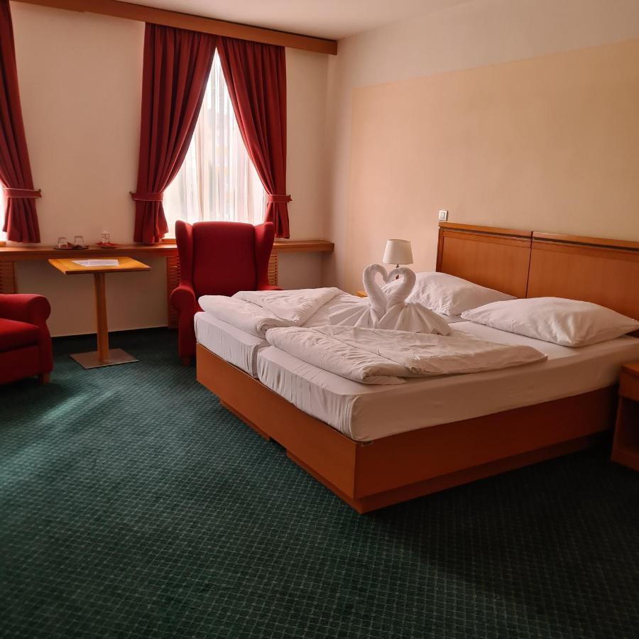 Jeseník Hotel Slovan מראה חיצוני תמונה