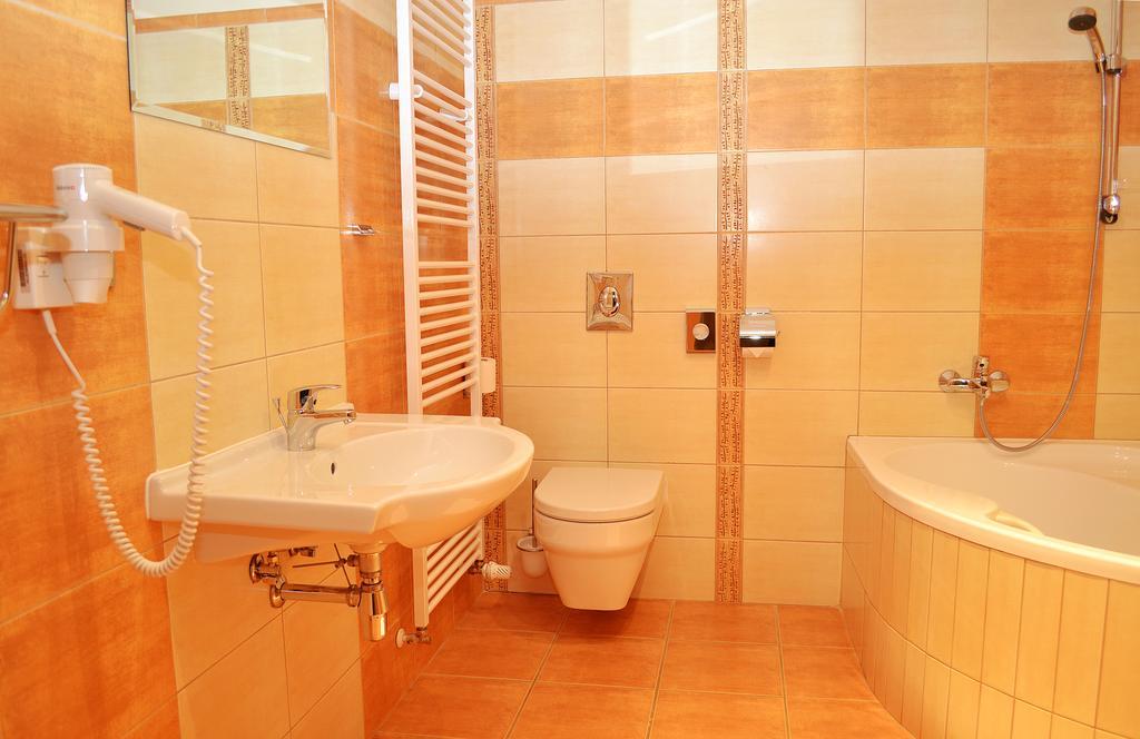 Jeseník Hotel Slovan מראה חיצוני תמונה